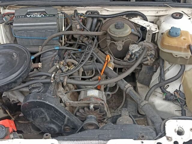 Белый Ауди 90, объемом двигателя 0 л и пробегом 291 тыс. км за 1950 $, фото 6 на Automoto.ua