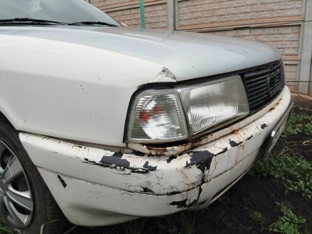 Белый Ауди 90, объемом двигателя 2.2 л и пробегом 200 тыс. км за 1187 $, фото 5 на Automoto.ua