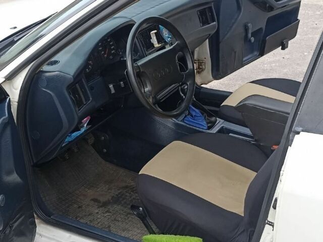 Белый Ауди 90, объемом двигателя 0 л и пробегом 291 тыс. км за 1950 $, фото 3 на Automoto.ua