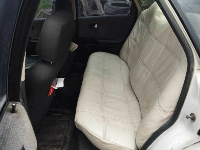 Белый Ауди 90, объемом двигателя 2.2 л и пробегом 200 тыс. км за 1187 $, фото 7 на Automoto.ua