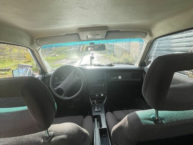 Белый Ауди 90, объемом двигателя 2.3 л и пробегом 10 тыс. км за 1500 $, фото 4 на Automoto.ua