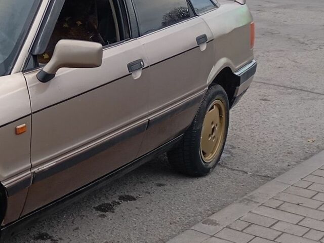 Бежевый Ауди 90, объемом двигателя 2.2 л и пробегом 333 тыс. км за 1500 $, фото 20 на Automoto.ua