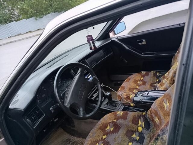 Бежевый Ауди 90, объемом двигателя 2.2 л и пробегом 333 тыс. км за 1500 $, фото 12 на Automoto.ua