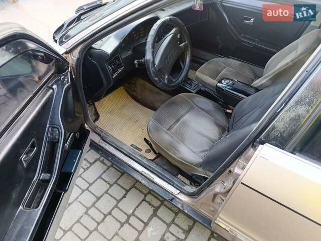 Бежевый Ауди 90, объемом двигателя 2.2 л и пробегом 290 тыс. км за 750 $, фото 9 на Automoto.ua
