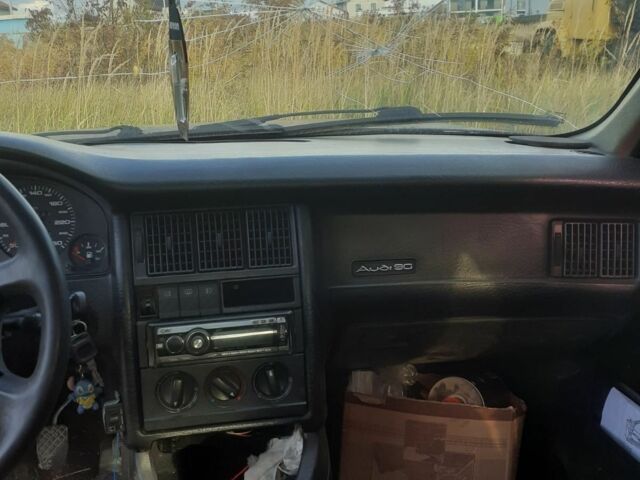 Чорний Ауді 90, об'ємом двигуна 2 л та пробігом 313 тис. км за 800 $, фото 1 на Automoto.ua