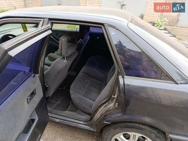 Черный Ауди 90, объемом двигателя 2.31 л и пробегом 300 тыс. км за 1600 $, фото 2 на Automoto.ua