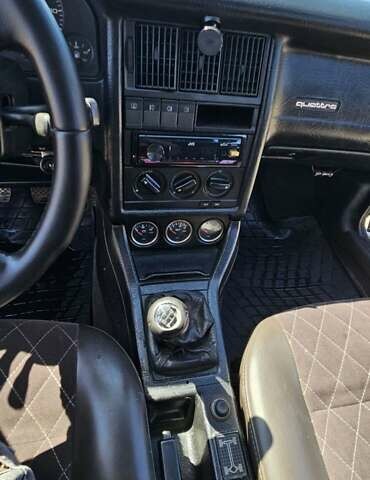 Черный Ауди 90, объемом двигателя 2.31 л и пробегом 450 тыс. км за 2699 $, фото 11 на Automoto.ua