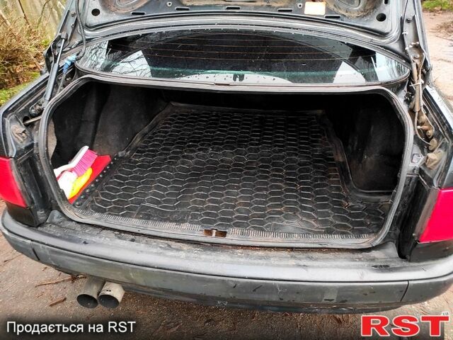 Черный Ауди 90, объемом двигателя 2 л и пробегом 0 тыс. км за 1900 $, фото 6 на Automoto.ua