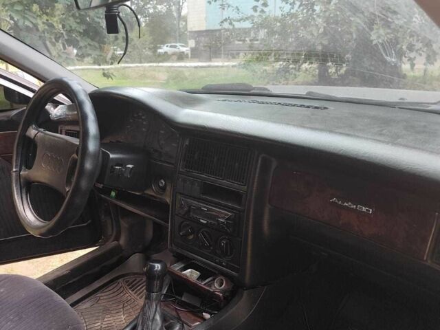 Серый Ауди 90, объемом двигателя 2.23 л и пробегом 3 тыс. км за 1674 $, фото 4 на Automoto.ua