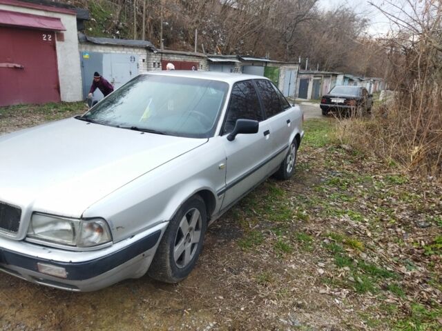 Серый Ауди 90, объемом двигателя 2 л и пробегом 390 тыс. км за 2209 $, фото 2 на Automoto.ua