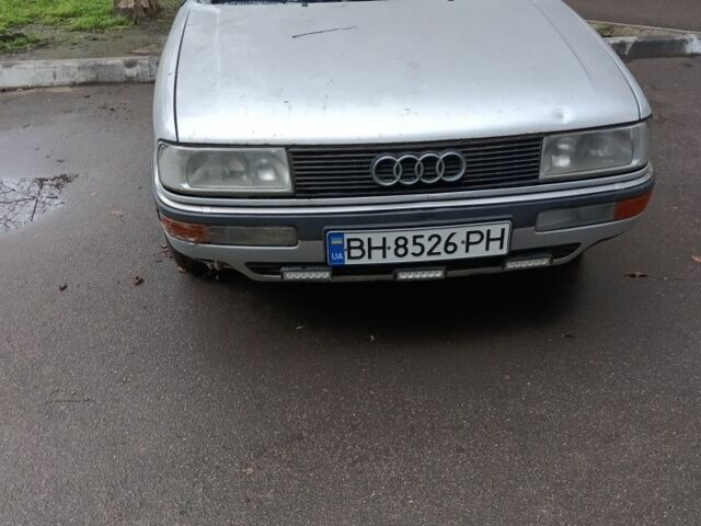 Серый Ауди 90, объемом двигателя 2 л и пробегом 370 тыс. км за 1200 $, фото 1 на Automoto.ua