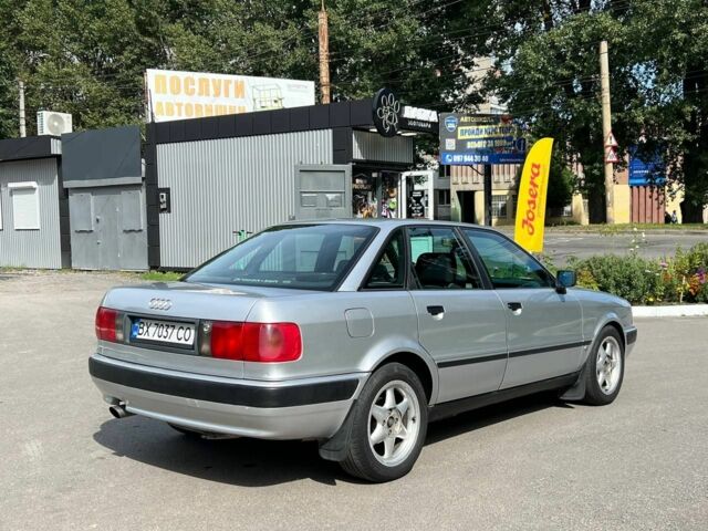 Серый Ауди 90, объемом двигателя 2 л и пробегом 342 тыс. км за 2999 $, фото 1 на Automoto.ua
