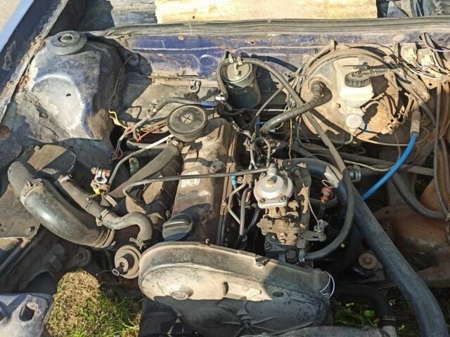 Синій Ауді 90, об'ємом двигуна 1.6 л та пробігом 480 тис. км за 500 $, фото 3 на Automoto.ua