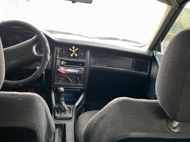 Синий Ауди 90, объемом двигателя 2 л и пробегом 200 тыс. км за 1500 $, фото 9 на Automoto.ua