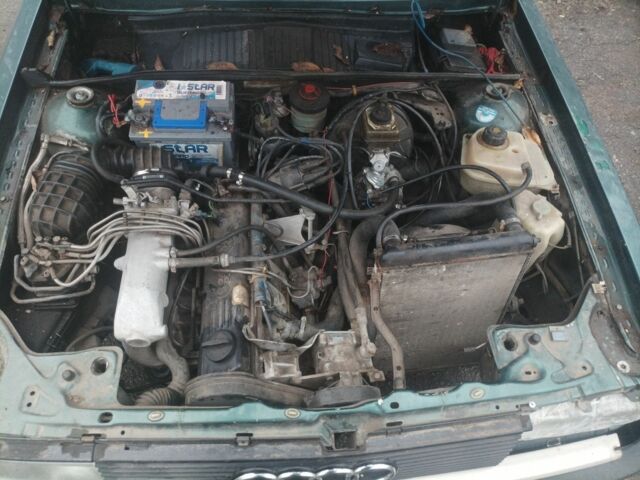 Зеленый Ауди 90, объемом двигателя 2.3 л и пробегом 242 тыс. км за 850 $, фото 5 на Automoto.ua