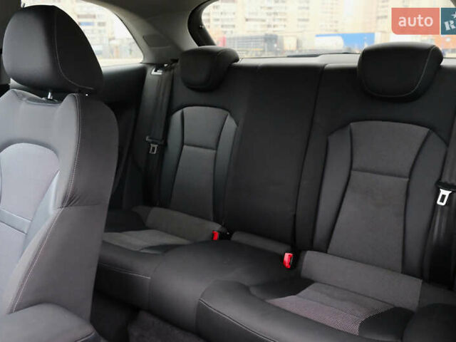 Белый Ауди А1, объемом двигателя 1.39 л и пробегом 167 тыс. км за 9300 $, фото 19 на Automoto.ua