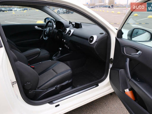 Белый Ауди А1, объемом двигателя 1.39 л и пробегом 167 тыс. км за 9300 $, фото 16 на Automoto.ua