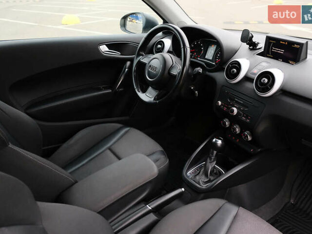 Белый Ауди А1, объемом двигателя 1.39 л и пробегом 167 тыс. км за 9300 $, фото 13 на Automoto.ua