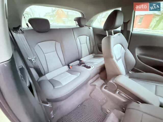 Білий Ауді А1, об'ємом двигуна 1.4 л та пробігом 114 тис. км за 7999 $, фото 17 на Automoto.ua