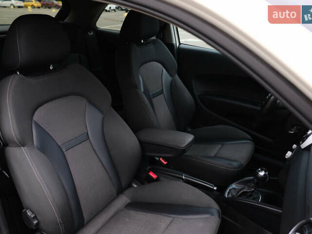 Белый Ауди А1, объемом двигателя 1.39 л и пробегом 167 тыс. км за 9300 $, фото 17 на Automoto.ua