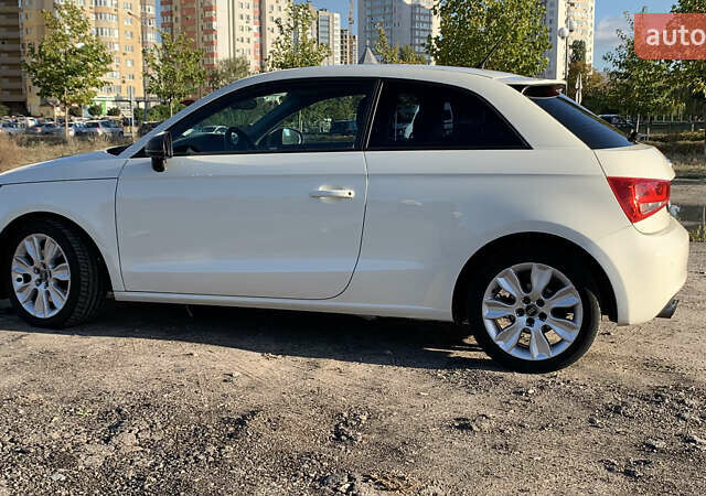 Белый Ауди А1, объемом двигателя 1.39 л и пробегом 240 тыс. км за 8000 $, фото 2 на Automoto.ua