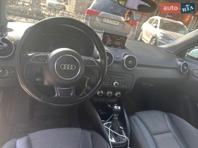 Білий Ауді А1, об'ємом двигуна 1.39 л та пробігом 276 тис. км за 8600 $, фото 14 на Automoto.ua