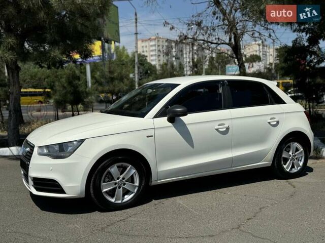 Білий Ауді А1, об'ємом двигуна 1.39 л та пробігом 144 тис. км за 10299 $, фото 5 на Automoto.ua