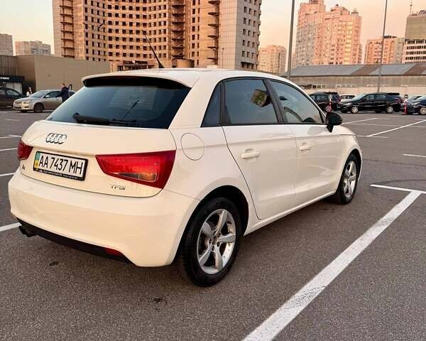 Белый Ауди А1, объемом двигателя 1.39 л и пробегом 127 тыс. км за 9000 $, фото 4 на Automoto.ua