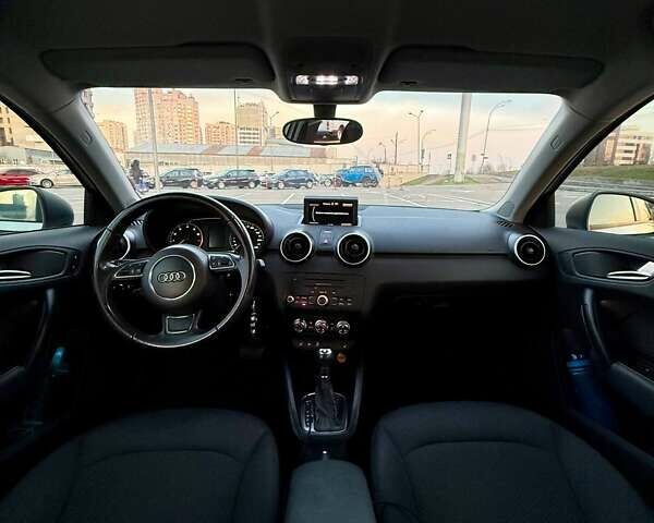 Белый Ауди А1, объемом двигателя 1.39 л и пробегом 127 тыс. км за 9000 $, фото 16 на Automoto.ua