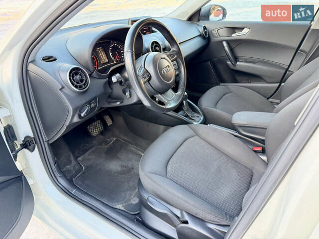 Белый Ауди А1, объемом двигателя 1.39 л и пробегом 127 тыс. км за 8800 $, фото 15 на Automoto.ua