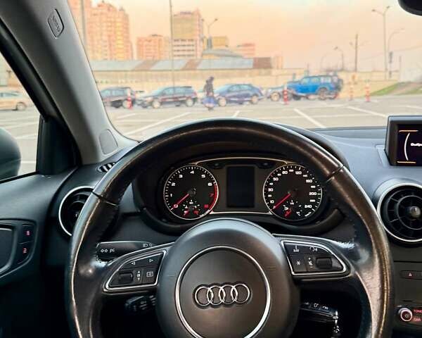 Белый Ауди А1, объемом двигателя 1.39 л и пробегом 127 тыс. км за 9000 $, фото 17 на Automoto.ua