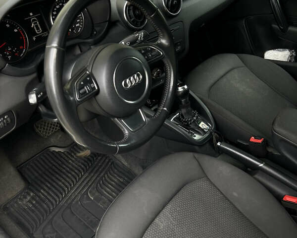 Белый Ауди А1, объемом двигателя 1.4 л и пробегом 118 тыс. км за 11800 $, фото 6 на Automoto.ua