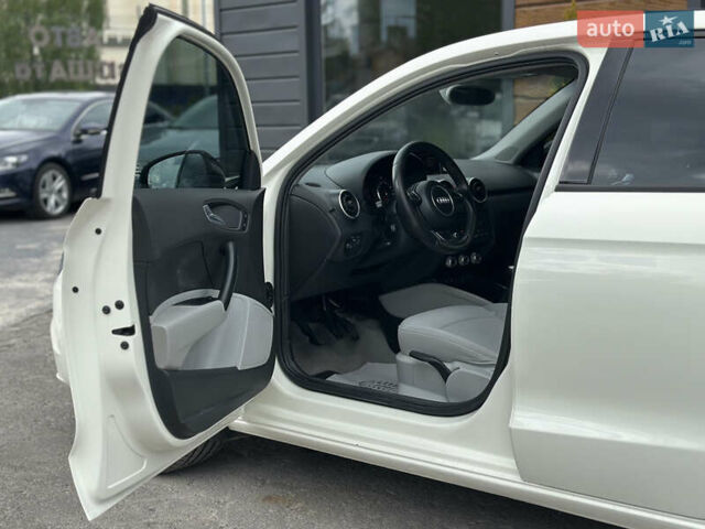 Белый Ауди А1, объемом двигателя 1.6 л и пробегом 229 тыс. км за 8500 $, фото 23 на Automoto.ua