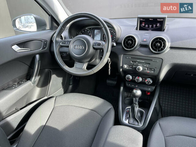 Белый Ауди А1, объемом двигателя 1.39 л и пробегом 82 тыс. км за 12900 $, фото 14 на Automoto.ua