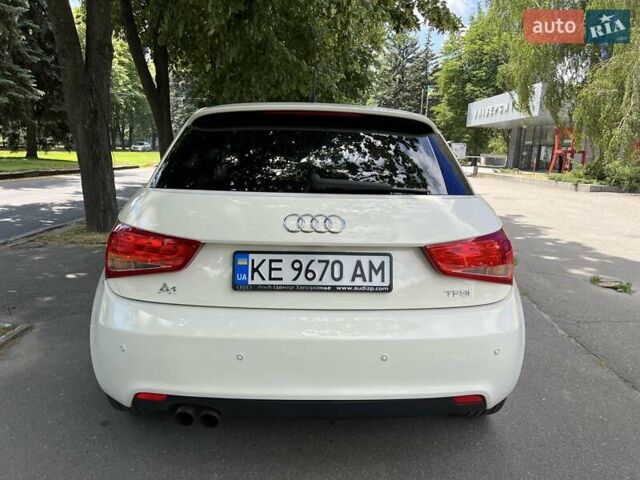 Білий Ауді А1, об'ємом двигуна 1.39 л та пробігом 89 тис. км за 11500 $, фото 7 на Automoto.ua