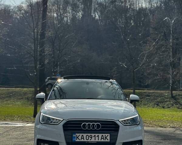 Белый Ауди А1, объемом двигателя 1.6 л и пробегом 43 тыс. км за 17299 $, фото 1 на Automoto.ua