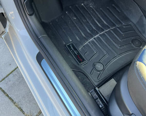 Білий Ауді А1, об'ємом двигуна 1.6 л та пробігом 35 тис. км за 16000 $, фото 3 на Automoto.ua