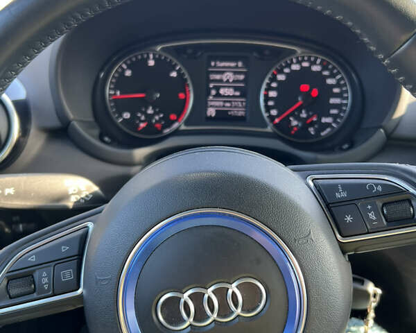 Білий Ауді А1, об'ємом двигуна 1.6 л та пробігом 35 тис. км за 16000 $, фото 8 на Automoto.ua