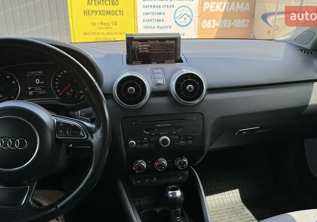 Черный Ауди А1, объемом двигателя 1.39 л и пробегом 240 тыс. км за 8300 $, фото 10 на Automoto.ua