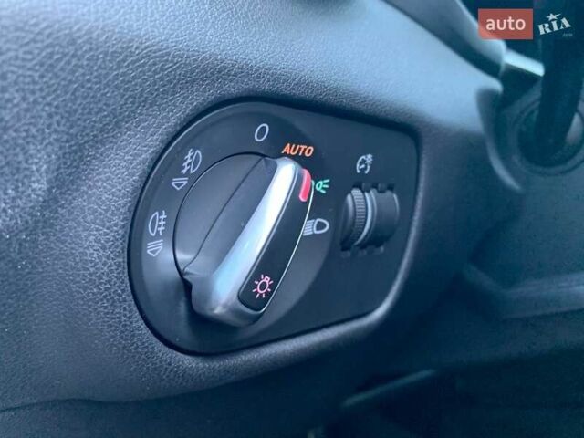 Черный Ауди А1, объемом двигателя 1.39 л и пробегом 204 тыс. км за 8290 $, фото 16 на Automoto.ua