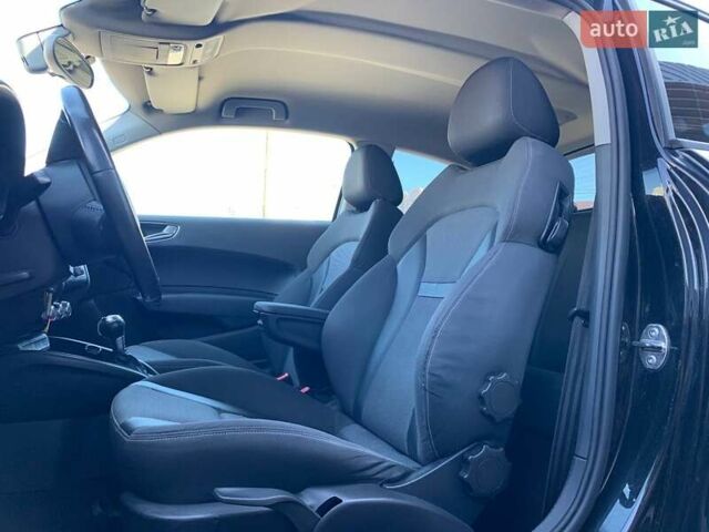 Черный Ауди А1, объемом двигателя 1.39 л и пробегом 204 тыс. км за 8290 $, фото 7 на Automoto.ua