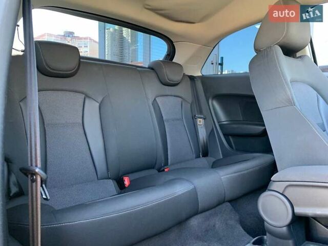 Черный Ауди А1, объемом двигателя 1.39 л и пробегом 204 тыс. км за 8290 $, фото 11 на Automoto.ua