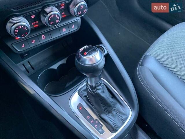 Черный Ауди А1, объемом двигателя 1.39 л и пробегом 204 тыс. км за 8290 $, фото 21 на Automoto.ua