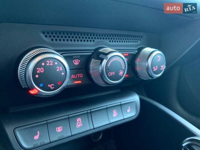 Черный Ауди А1, объемом двигателя 1.39 л и пробегом 204 тыс. км за 8290 $, фото 17 на Automoto.ua