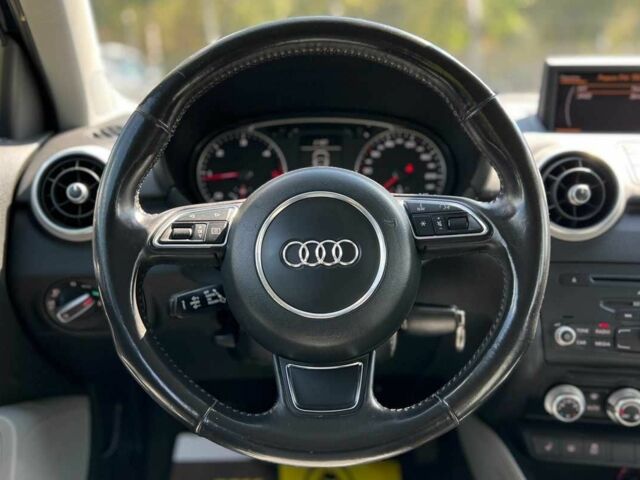 Черный Ауди А1, объемом двигателя 1.6 л и пробегом 209 тыс. км за 9750 $, фото 9 на Automoto.ua