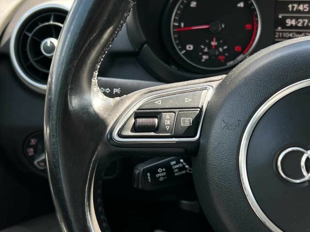 Черный Ауди А1, объемом двигателя 1.6 л и пробегом 209 тыс. км за 9750 $, фото 10 на Automoto.ua