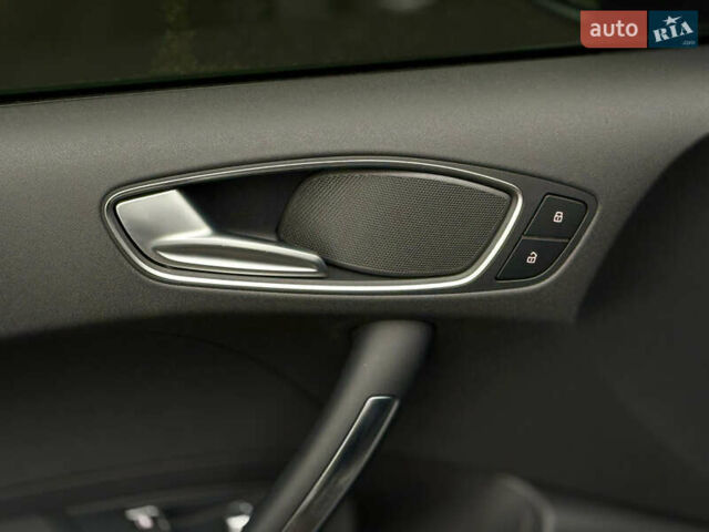 Черный Ауди А1, объемом двигателя 1.6 л и пробегом 51 тыс. км за 15500 $, фото 12 на Automoto.ua