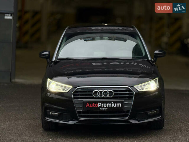 Черный Ауди А1, объемом двигателя 1.6 л и пробегом 51 тыс. км за 15500 $, фото 3 на Automoto.ua
