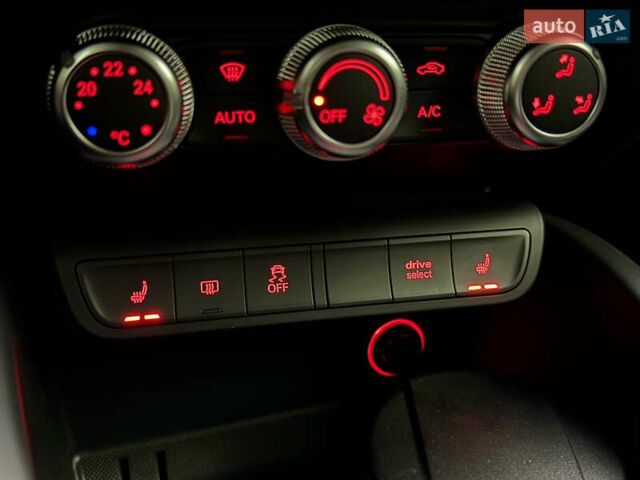 Черный Ауди А1, объемом двигателя 1.6 л и пробегом 51 тыс. км за 15500 $, фото 28 на Automoto.ua