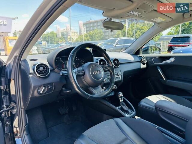 Черный Ауди А1, объемом двигателя 1.6 л и пробегом 159 тыс. км за 12300 $, фото 6 на Automoto.ua